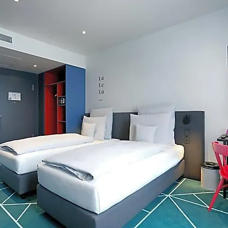 Sander Hotel
