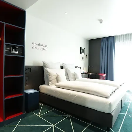 Sander Hotel