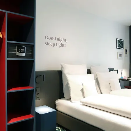 Sander Hotel 3*
